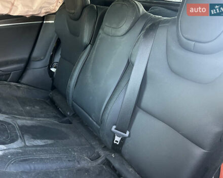 Білий Тесла Модель С, об'ємом двигуна 0 л та пробігом 54 тис. км за 15500 $, фото 17 на Automoto.ua