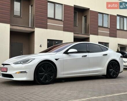 Белый Тесла Модель С, объемом двигателя 0 л и пробегом 68 тыс. км за 42000 $, фото 12 на Automoto.ua