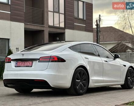 Белый Тесла Модель С, объемом двигателя 0 л и пробегом 68 тыс. км за 42000 $, фото 6 на Automoto.ua