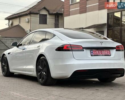 Белый Тесла Модель С, объемом двигателя 0 л и пробегом 68 тыс. км за 42000 $, фото 9 на Automoto.ua