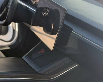 Белый Тесла Модель С, объемом двигателя 0 л и пробегом 60 тыс. км за 44990 $, фото 34 на Automoto.ua