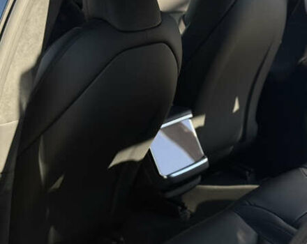 Белый Тесла Модель С, объемом двигателя 0 л и пробегом 60 тыс. км за 44990 $, фото 32 на Automoto.ua