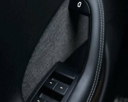 Белый Тесла Модель С, объемом двигателя 0 л и пробегом 60 тыс. км за 44990 $, фото 51 на Automoto.ua