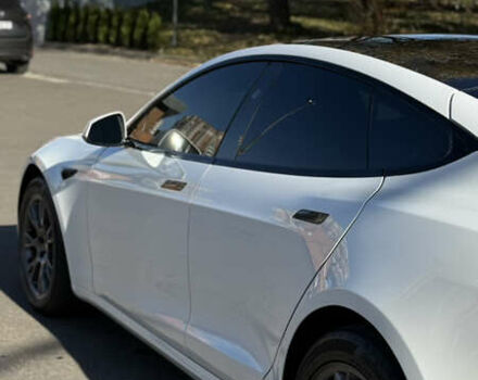 Белый Тесла Модель С, объемом двигателя 0 л и пробегом 60 тыс. км за 44990 $, фото 24 на Automoto.ua