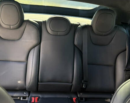 Белый Тесла Модель С, объемом двигателя 0 л и пробегом 60 тыс. км за 44990 $, фото 43 на Automoto.ua