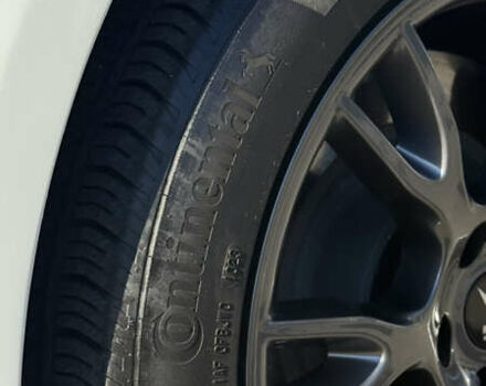 Белый Тесла Модель С, объемом двигателя 0 л и пробегом 60 тыс. км за 44990 $, фото 15 на Automoto.ua