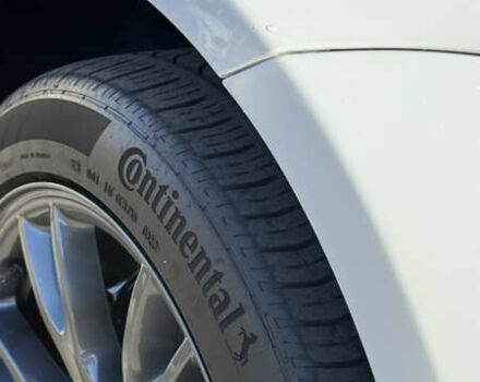 Белый Тесла Модель С, объемом двигателя 0 л и пробегом 60 тыс. км за 44990 $, фото 14 на Automoto.ua