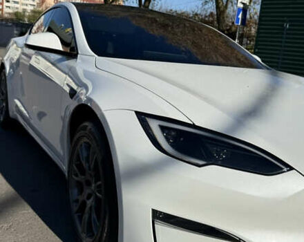 Белый Тесла Модель С, объемом двигателя 0 л и пробегом 60 тыс. км за 44990 $, фото 12 на Automoto.ua