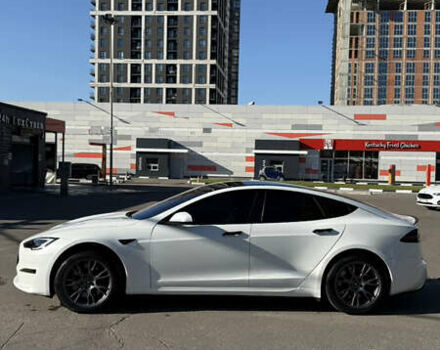 Белый Тесла Модель С, объемом двигателя 0 л и пробегом 60 тыс. км за 44990 $, фото 6 на Automoto.ua