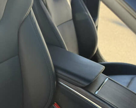 Белый Тесла Модель С, объемом двигателя 0 л и пробегом 60 тыс. км за 44990 $, фото 39 на Automoto.ua