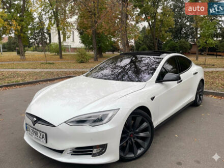 Білий Тесла Модель С, об'ємом двигуна 0 л та пробігом 178 тис. км за 8900 $, фото 1 на Automoto.ua