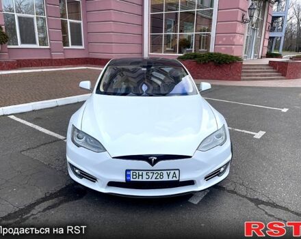Белый Тесла Модель С, объемом двигателя 0.23 л и пробегом 216 тыс. км за 14000 $, фото 1 на Automoto.ua