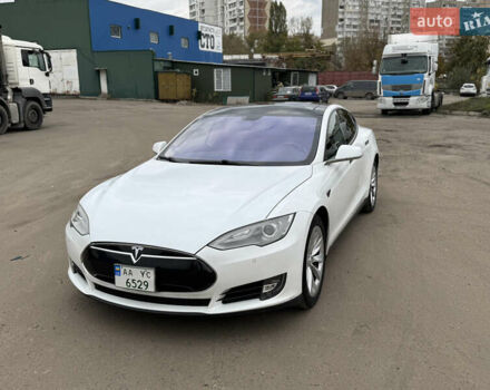 Білий Тесла Модель С, об'ємом двигуна 0 л та пробігом 179 тис. км за 12800 $, фото 1 на Automoto.ua