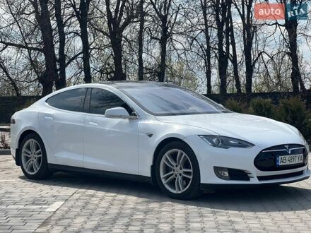 Белый Тесла Модель С, объемом двигателя 0 л и пробегом 195 тыс. км за 12199 $, фото 1 на Automoto.ua