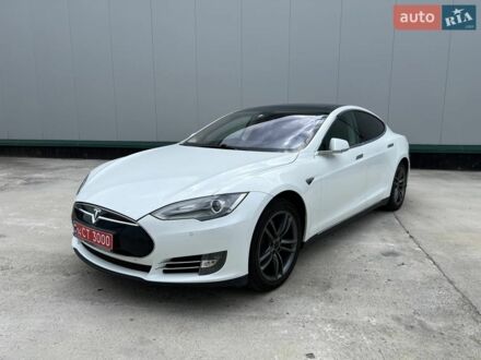 Белый Тесла Модель С, объемом двигателя 0 л и пробегом 93 тыс. км за 12500 $, фото 1 на Automoto.ua