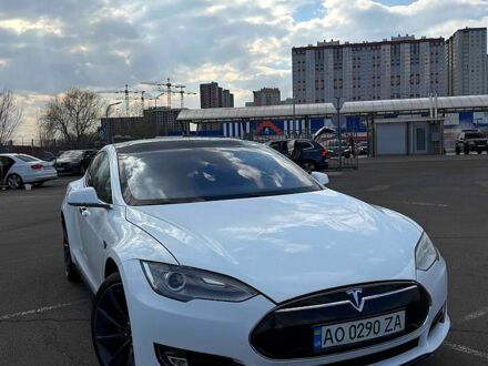 Білий Тесла Модель С, об'ємом двигуна 0 л та пробігом 118 тис. км за 12000 $, фото 1 на Automoto.ua