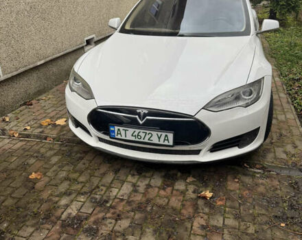 Белый Тесла Модель С, объемом двигателя 0 л и пробегом 150 тыс. км за 11499 $, фото 1 на Automoto.ua