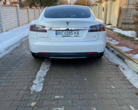Белый Тесла Модель С, объемом двигателя 0 л и пробегом 100 тыс. км за 13200 $, фото 1 на Automoto.ua