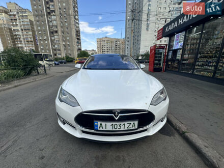 Белый Тесла Модель С, объемом двигателя 0 л и пробегом 245 тыс. км за 14000 $, фото 1 на Automoto.ua