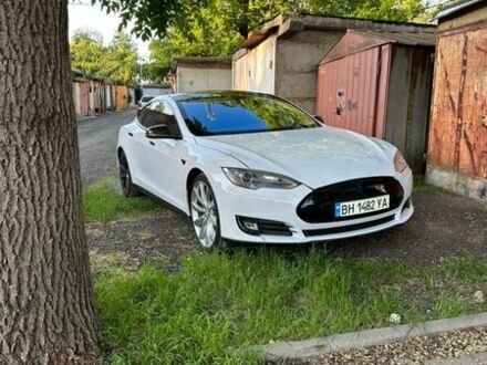 Білий Тесла Модель С, об'ємом двигуна 0 л та пробігом 250 тис. км за 13000 $, фото 1 на Automoto.ua