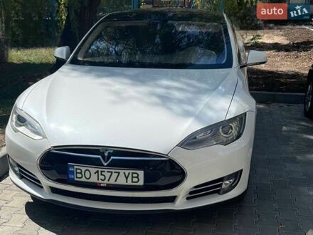 Білий Тесла Модель С, об'ємом двигуна 0 л та пробігом 223 тис. км за 17000 $, фото 1 на Automoto.ua