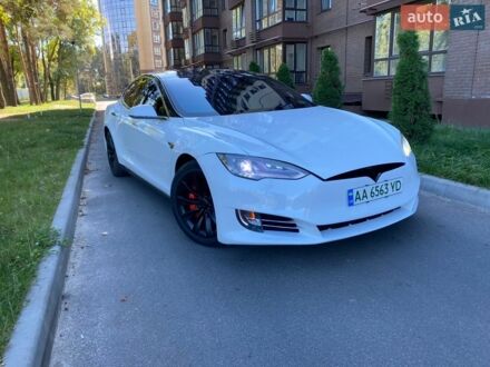 Белый Тесла Модель С, объемом двигателя 0 л и пробегом 278 тыс. км за 11900 $, фото 1 на Automoto.ua