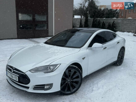 Белый Тесла Модель С, объемом двигателя 0 л и пробегом 155 тыс. км за 14500 $, фото 1 на Automoto.ua