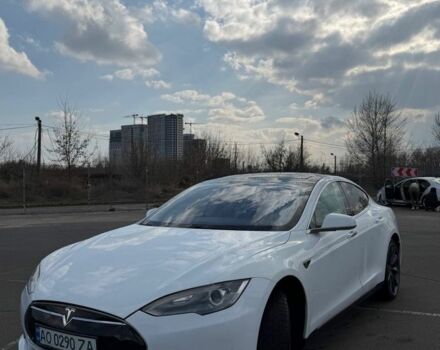 Білий Тесла Модель С, об'ємом двигуна 0 л та пробігом 118 тис. км за 12000 $, фото 1 на Automoto.ua