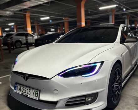 Білий Тесла Модель С, об'ємом двигуна 0 л та пробігом 125 тис. км за 16500 $, фото 1 на Automoto.ua