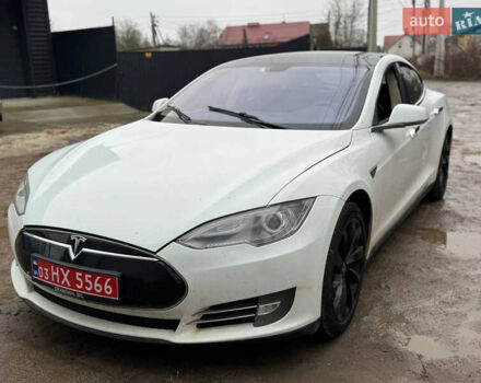 Белый Тесла Модель С, объемом двигателя 0 л и пробегом 400 тыс. км за 8700 $, фото 1 на Automoto.ua