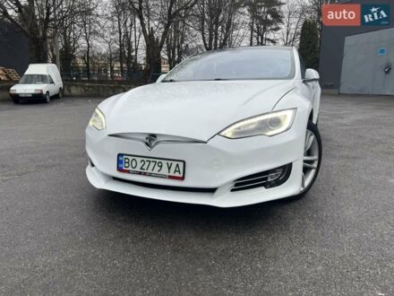Белый Тесла Модель С, объемом двигателя 0 л и пробегом 170 тыс. км за 16900 $, фото 1 на Automoto.ua