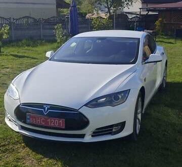 Тесла Модель С 2014 у Новояворівськ на Automoto.ua Білий Тесла Модель С, об'ємом двигуна 0 л та пробігом 255 тис. км за 13599 $, фото 1 на Automoto.ua