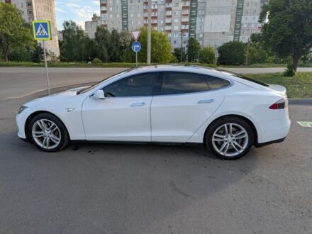 Білий Тесла Модель С, об'ємом двигуна 0 л та пробігом 197 тис. км за 13200 $, фото 1 на Automoto.ua