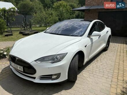 Тесла Модель С 2014 в Львове на Automoto.ua Белый Тесла Модель С, объемом двигателя 0 л и пробегом 188 тыс. км за 13800 $, фото 1 на Automoto.ua