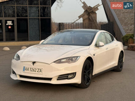Білий Тесла Модель С, об'ємом двигуна 0 л та пробігом 108 тис. км за 14200 $, фото 1 на Automoto.ua