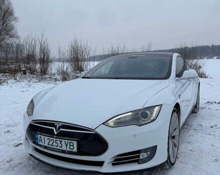 Білий Тесла Модель С, об'ємом двигуна 0 л та пробігом 208 тис. км за 12900 $, фото 1 на Automoto.ua