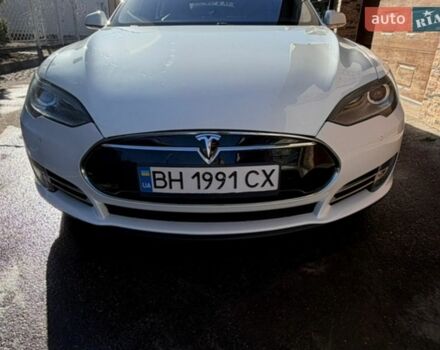 Белый Тесла Модель С, объемом двигателя 0 л и пробегом 100 тыс. км за 12900 $, фото 1 на Automoto.ua