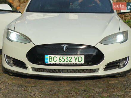 Белый Тесла Модель С, объемом двигателя 0 л и пробегом 279 тыс. км за 14800 $, фото 1 на Automoto.ua