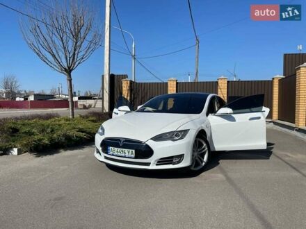 Тесла Модель С 2014 в Виннице на Automoto.ua Белый Тесла Модель С, объемом двигателя 0 л и пробегом 167 тыс. км за 15000 $, фото 1 на Automoto.ua