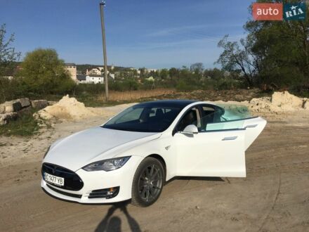 Білий Тесла Модель С, об'ємом двигуна 0 л та пробігом 172 тис. км за 16000 $, фото 1 на Automoto.ua