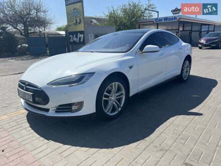 Тесла Модель С 2014 в Харькове на Automoto.ua Белый Тесла Модель С, объемом двигателя 0 л и пробегом 260 тыс. км за 15000 $, фото 1 на Automoto.ua