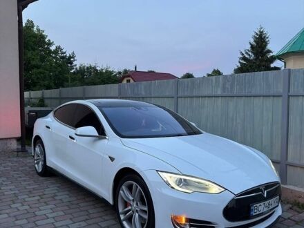 Белый Тесла Модель С, объемом двигателя 0 л и пробегом 80 тыс. км за 15999 $, фото 1 на Automoto.ua