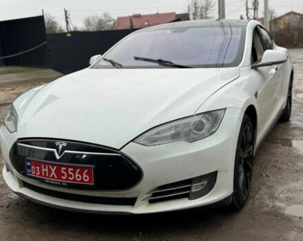 Белый Тесла Модель С, объемом двигателя 0 л и пробегом 393 тыс. км за 7999 $, фото 1 на Automoto.ua