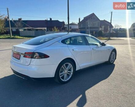 Білий Тесла Модель С, об'ємом двигуна 0 л та пробігом 170 тис. км за 12300 $, фото 1 на Automoto.ua