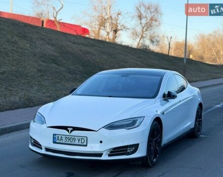 Білий Тесла Модель С, об'ємом двигуна 0 л та пробігом 118 тис. км за 10900 $, фото 1 на Automoto.ua