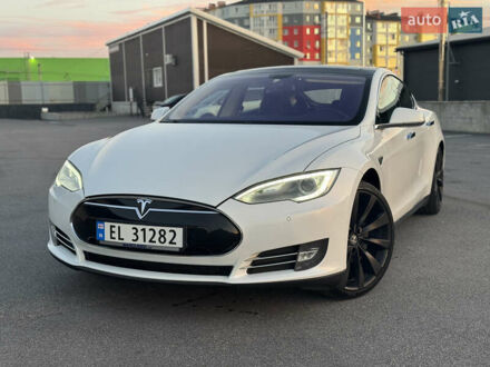 Білий Тесла Модель С, об'ємом двигуна 0 л та пробігом 170 тис. км за 13500 $, фото 1 на Automoto.ua