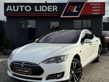 Білий Тесла Модель С, об'ємом двигуна 0 л та пробігом 189 тис. км за 15700 $, фото 1 на Automoto.ua