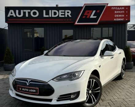 Белый Тесла Модель С, объемом двигателя 0 л и пробегом 189 тыс. км за 15700 $, фото 1 на Automoto.ua