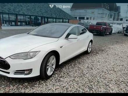 Тесла Модель С 2014 в Виннице на Automoto.ua Белый Тесла Модель С, объемом двигателя 0 л и пробегом 165 тыс. км за 18300 $, фото 1 на Automoto.ua