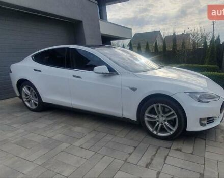 Білий Тесла Модель С, об'ємом двигуна 0 л та пробігом 210 тис. км за 15900 $, фото 1 на Automoto.ua
